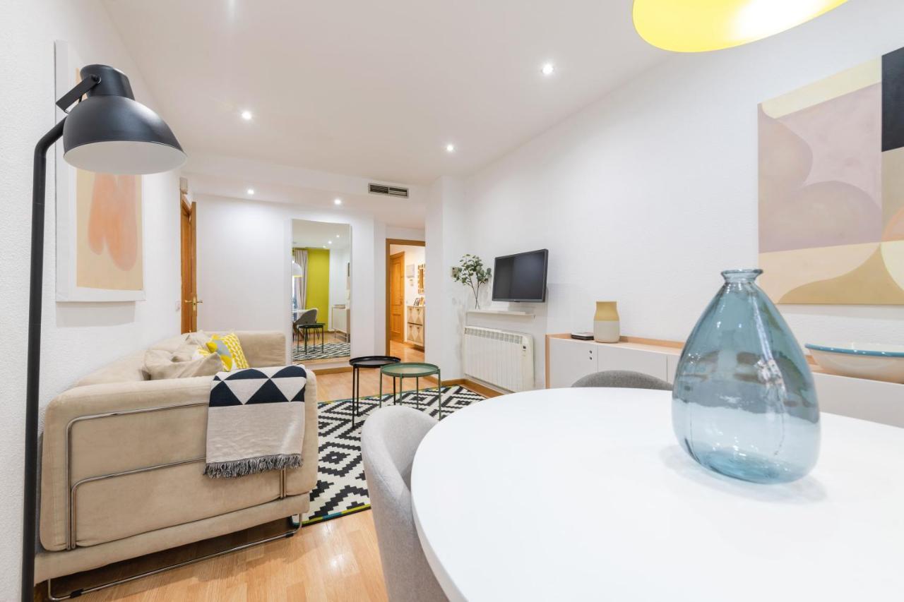2 Bedrooms 2 Bathrooms Furnished - Malsana - With Pool - Mintystay Мадрид Экстерьер фото